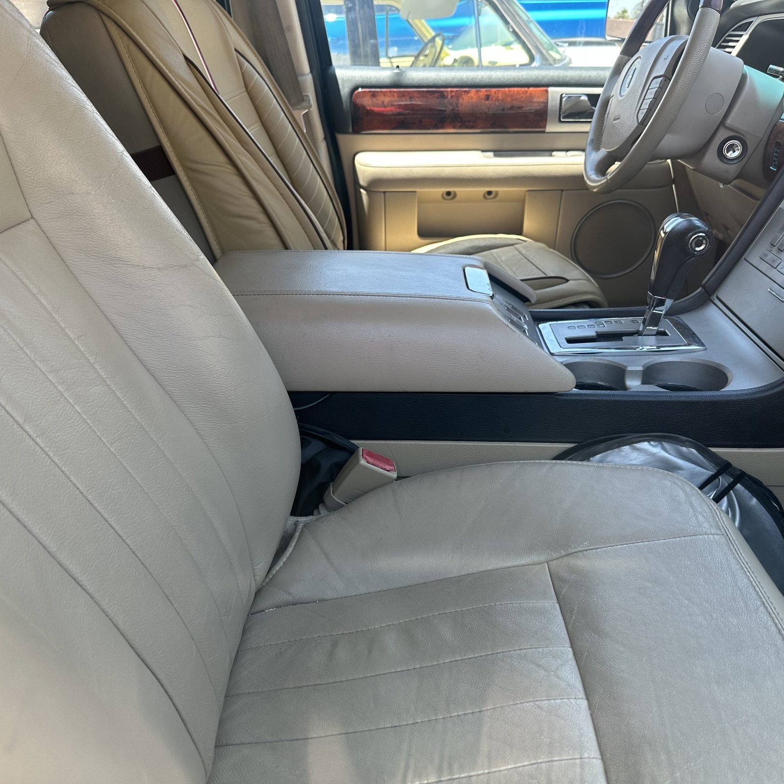 Lincoln Navigator
